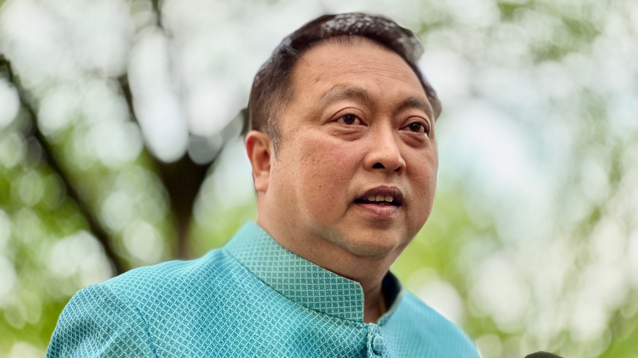 “สุชาติ”  ไม่รับปากย้ายพรรค เดี๋ยวผูกมัดตัวเอง นัดสส.ในกลุ่มคุยอนาคตการเมือง 