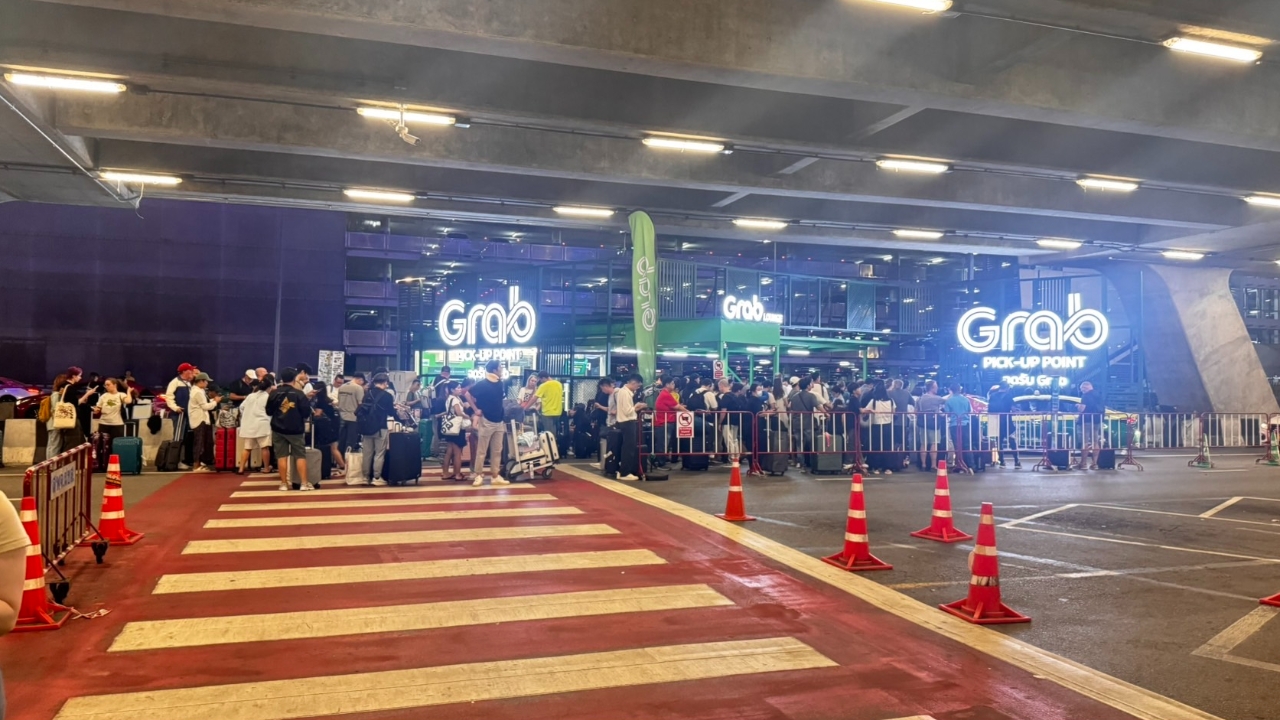 "แท็กซี่" เปิดศึกเดือดชิงผู้โดยสาร "จิรุตม์" ย้ำแอปฯ ขออนุญาตถูกต้อง รอผลสรุป 28 พ.ค.นี้