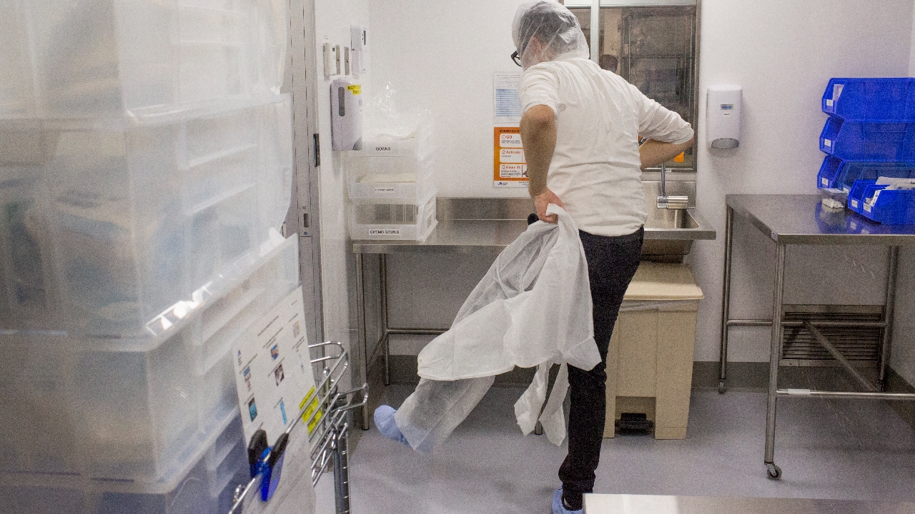 ปิดฉุกเฉิน ศูนย์วิจัยเชื้อโรคร้ายแรงสุดในสหรัฐฯ หลังเกิดเหตุรักร้าวในห้องแล็บนักวิจัยคู่รักเจาะชุด