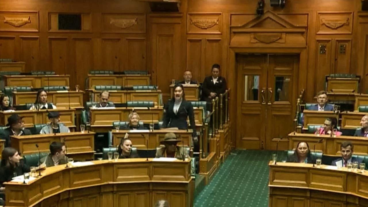 เป็นเรื่อง นิวซีแลนด์เตรียมสั่งพักงานสส.ชาวเมารี หลังเต้นฮากาประท้วง