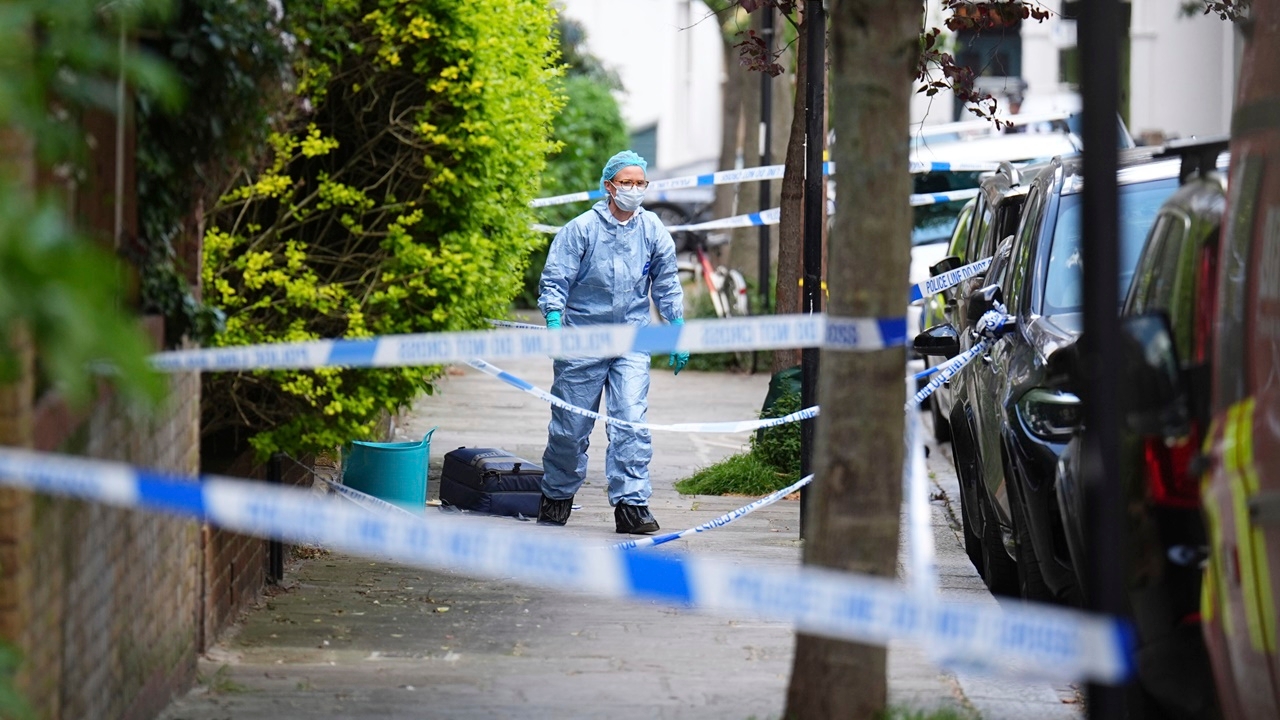 UK จับหนุ่มยูเครนวัย 21 เผาบ้าน-รถ โยงนายกฯ เคียร์ สตาร์เมอร์