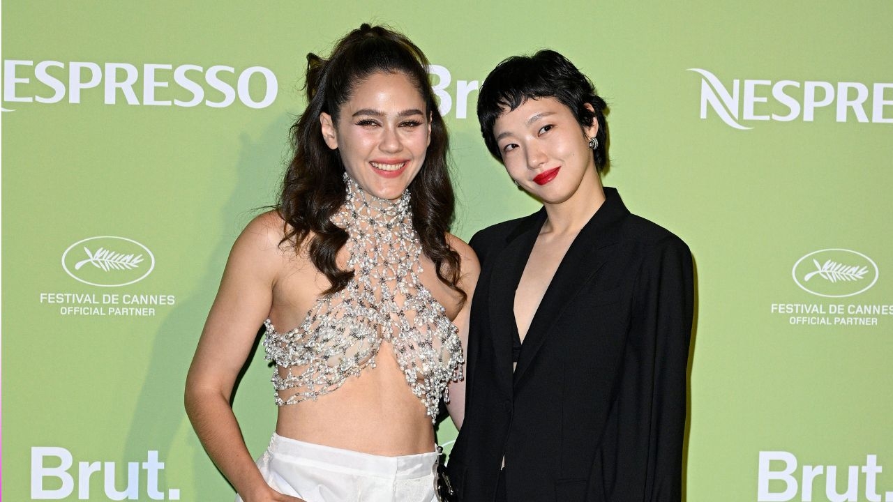 ชมพู่ อารยา อวดลุคสุดเซ็กซี่ร่วมปาร์ตี้ที่คานส์ ถ่ายรูปร่วมเฟรม คิมโกอึน