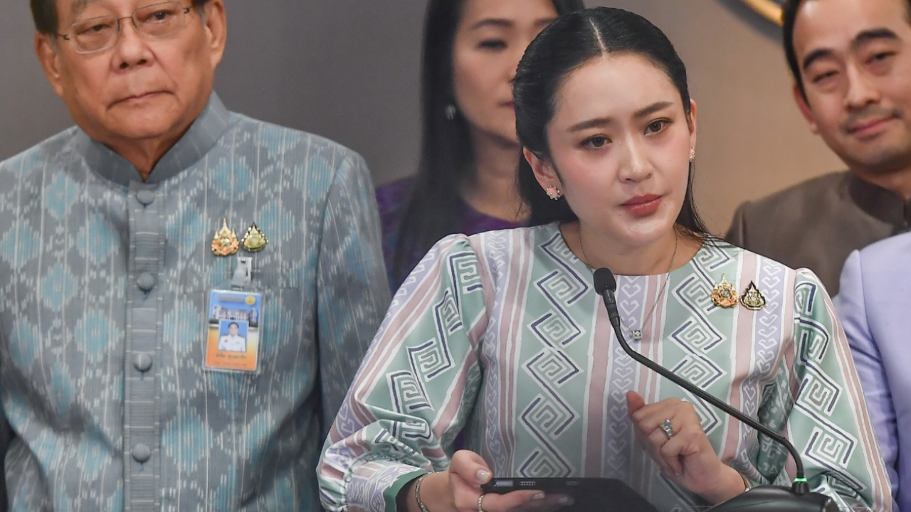 “นายกฯ อิ๊งค์” เชื่อ “ทักษิณ” เคลียร์ “เนวิน” นอกรอบได้ ย้ำพ่อป่วยจริง