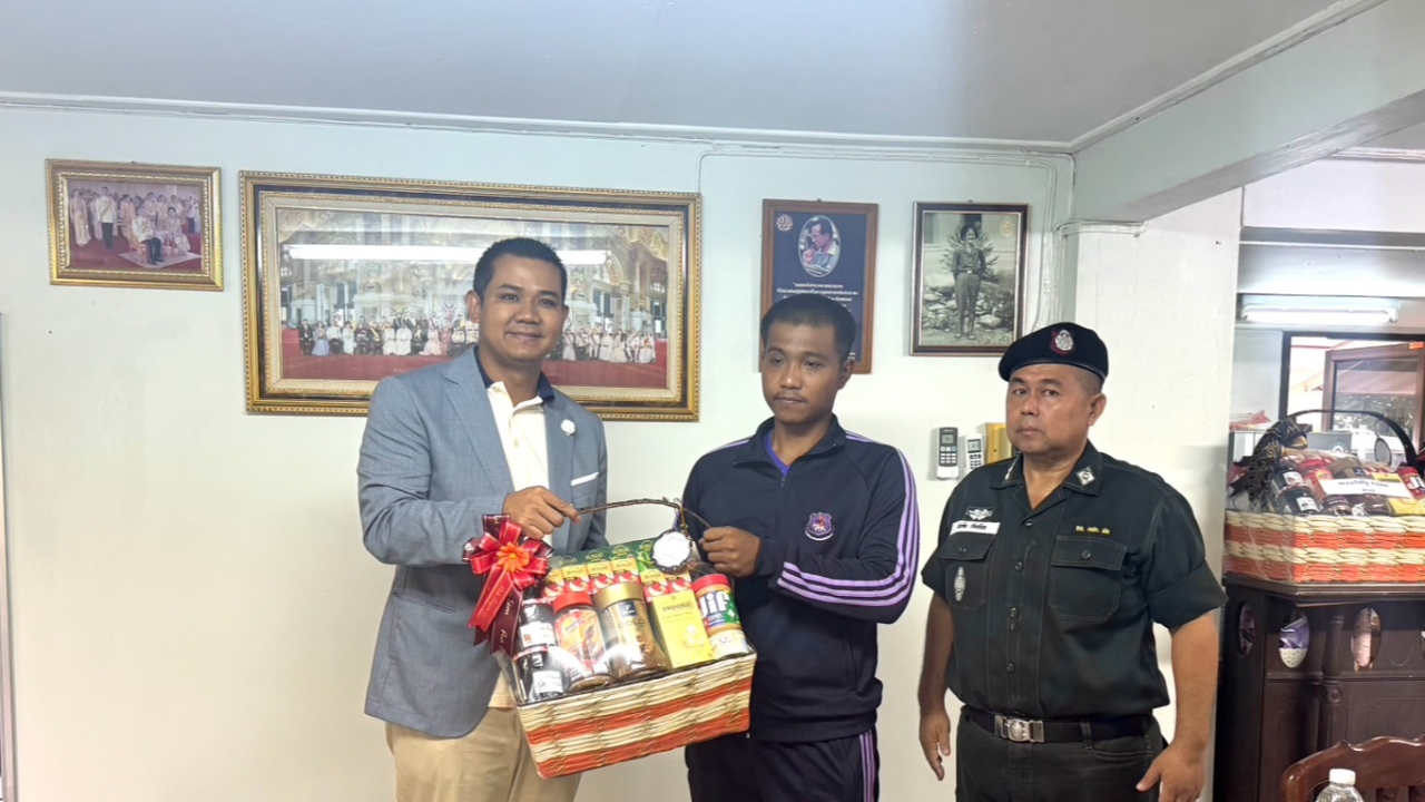 “ชัยชนะ” เยี่ยม ตำรวจถูกทำร้ายหน้าหน่วยเลือกตั้ง ยันพร้อมช่วยทุกกรณี