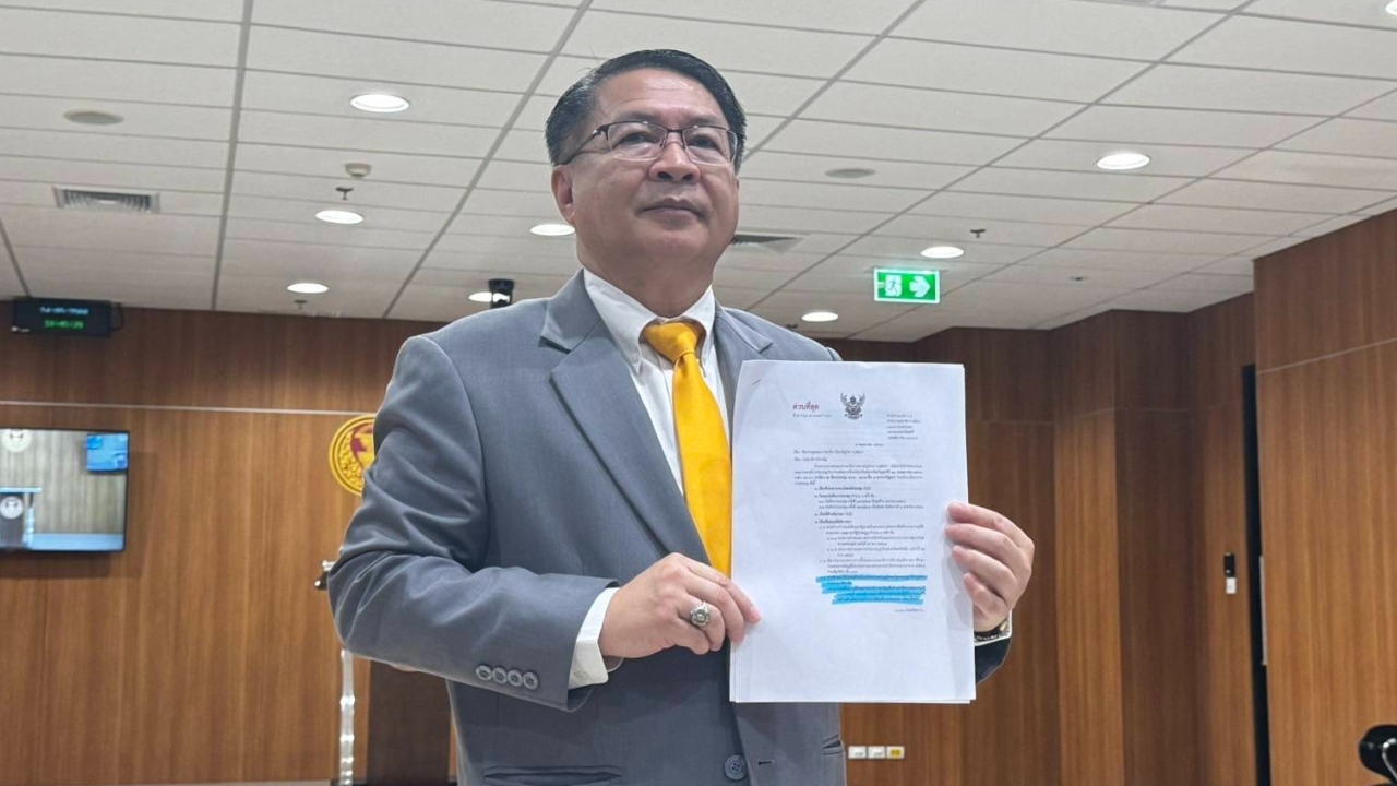 จับพิรุธเป็นวาระสอดไส้ “หมอเปรม” บี้ ปธ.วุฒิสภา ชะลอตั้ง กกต.-ตุลาการศาล รธน.