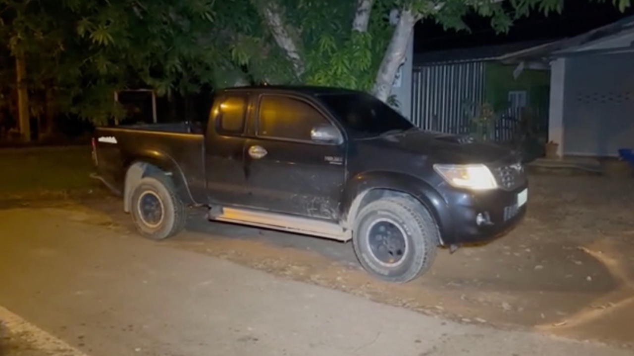 เมียเดือดโทรหาผัว 100 สายแต่ไม่รับ คิดว่าไปคุยหญิงอื่น สุดท้ายเจอเมาหลับข้างถนน