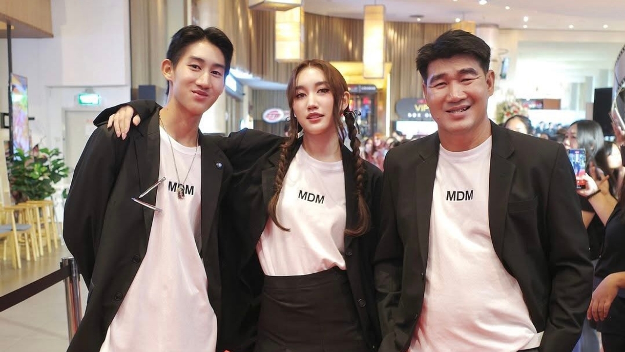 แฟนๆ แห่คอมเมนต์เอกฉันท์ หลัง “เบสท์ คำสิงห์” ประกาศจะไม่ช่วย “สมรักษ์” ใช้หนี้อีกแล้ว
