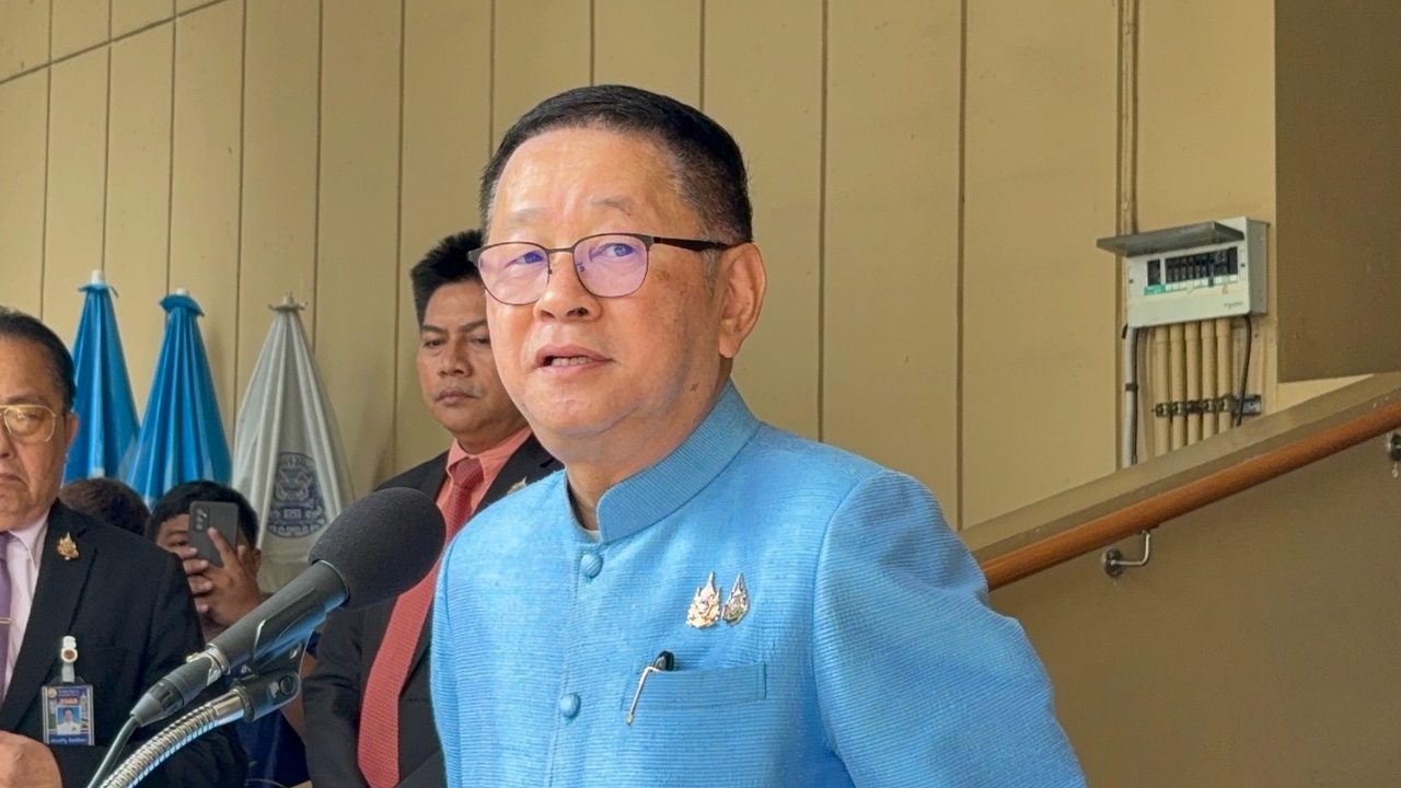 “ประเสริฐ” ยันนั่งเลขาฯ พท. 3 ปี ไม่เคยเห็นหน้า “ไฮโซฮอต” บอกหนักเลยนะอ้างรู้จักนายกฯ