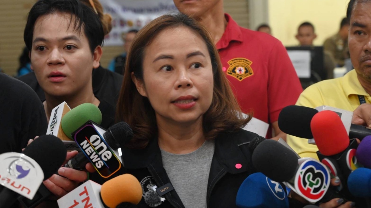 ยอดเสียชีวิตเพิ่มเป็น 21 ราย เร่งใช้เทคนิคบีบปูน-ตัดเหล็กเส้น เปิดพื้นที่ค้นหา