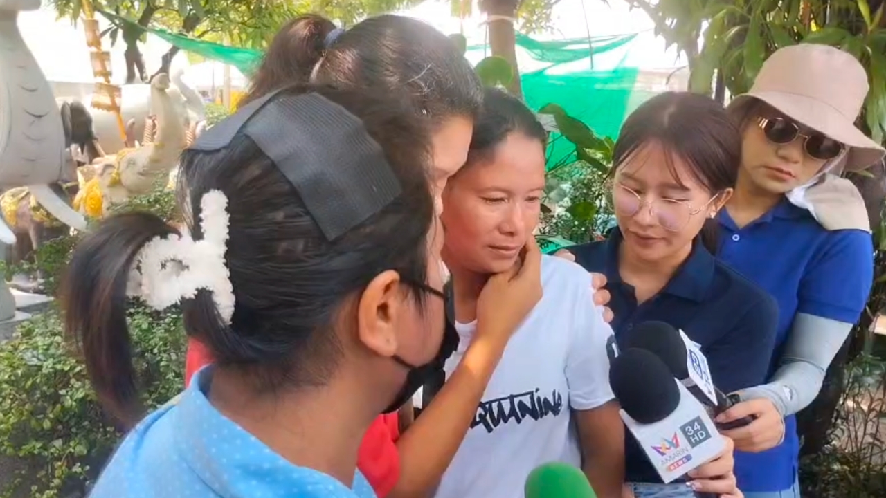 ครอบครัวใช้เวลา 8 วัน เดินทางมาวอนขอสิ่งศักดิ์สิทธิ์ ให้พบสามี-ลูกชายจากตึกถล่ม