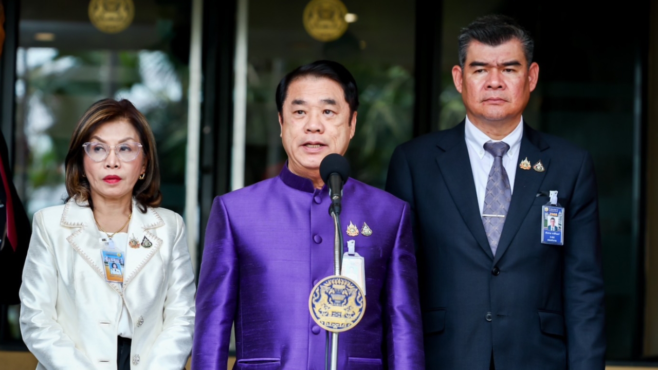 “สุริยะ” ย้ำ “ทักษิณ” ไม่ได้ขู่พรรคร่วมรัฐบาล-เอนเตอร์เทนเมนต์ฯ ดึงรายได้ใหม่เข้าไทย