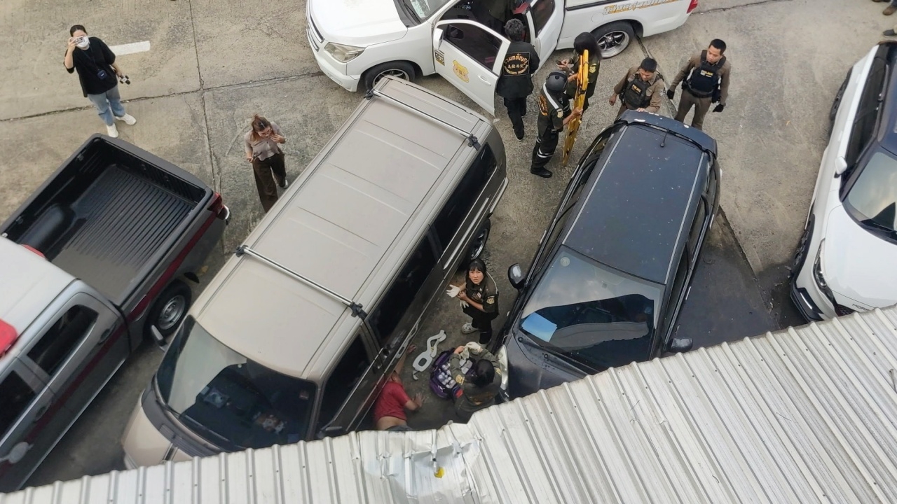 "ไฮโซหมูกรอบ" ย้าย รพ. กลางดึก พบกระดูกสันหลังแตก แต่ยังพูดคุยได้