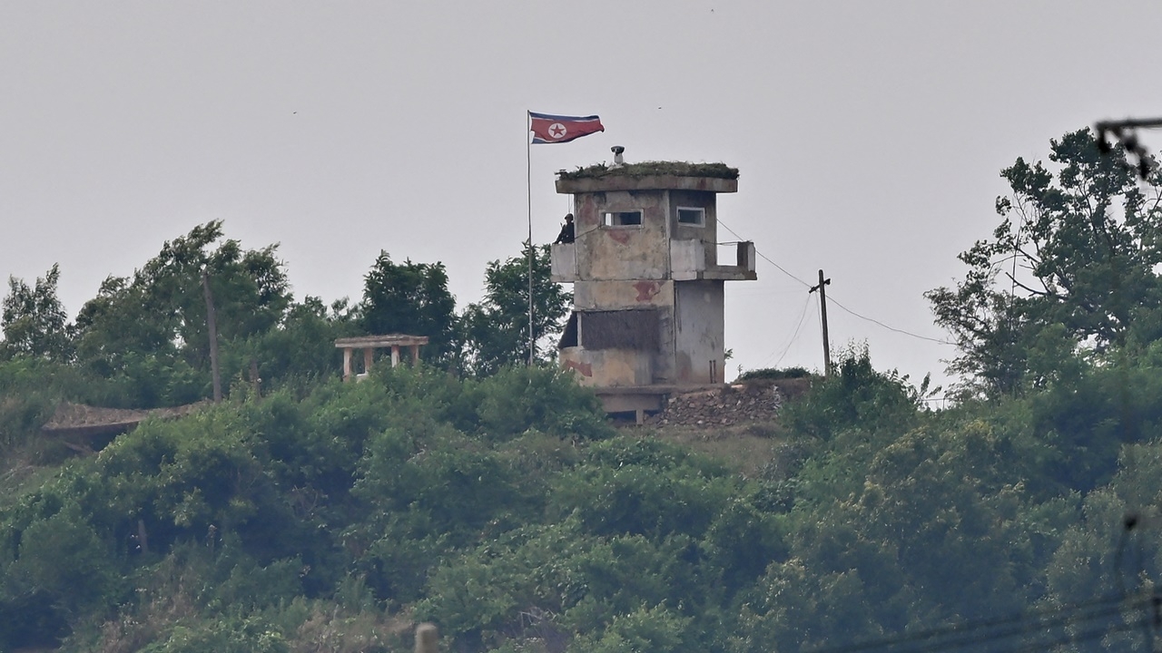 ระทึก เกาหลีใต้ยิงปืนเตือนทหารเกาหลีเหนือ รุกล้ำข้ามพรมแดน