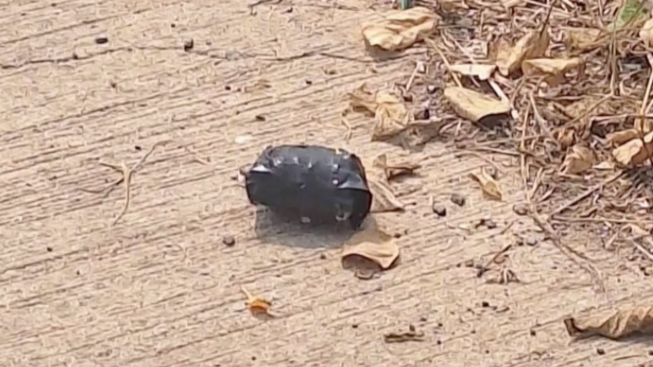 รวบ 2 วัยรุ่นทิ้งระเบิดข้างทาง จนเด็ก 9 ขวบเสียชีวิต รับสารภาพทำตามยูทูป