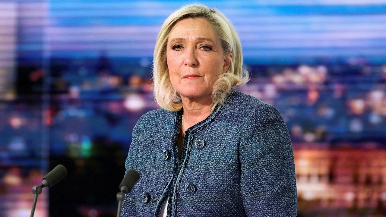 มารีน เลอ เปน ผู้นำฝ่ายขวาจัดฝรั่งเศส ถูกตัดสินจำคุก-ตัดสิทธิ์การเมือง คดียักยอกเงิน