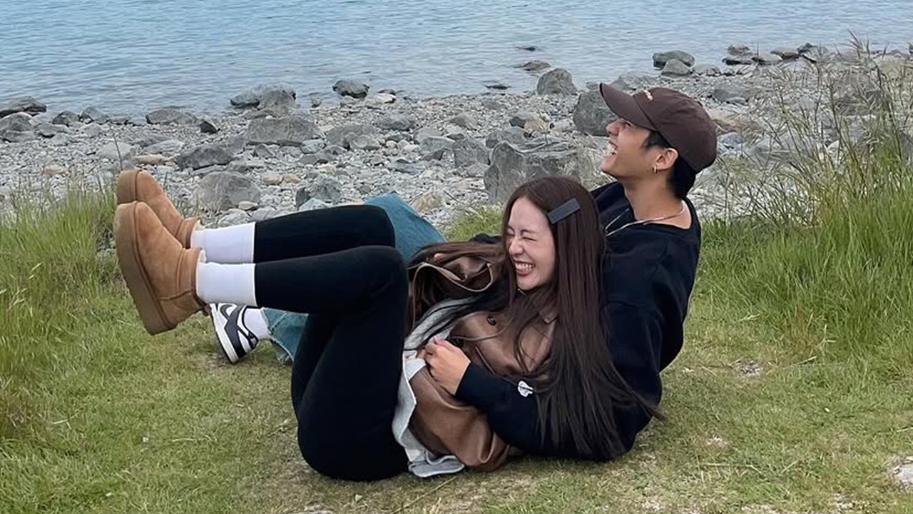 หวานเจี๊ยบ! "แบงค์ ธิติ" อวยพรวันเกิด "พิมฐา" อายุ 32 ปี "ซัพพอร์ตเสมอนะ"