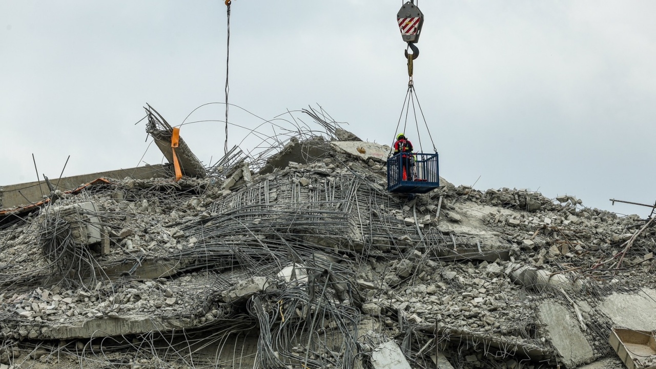 อัปเดตยอด "ผู้ประสบเหตุ" ตึก สตง. ถล่ม ยังอยู่ระหว่างติดตาม 76 ราย