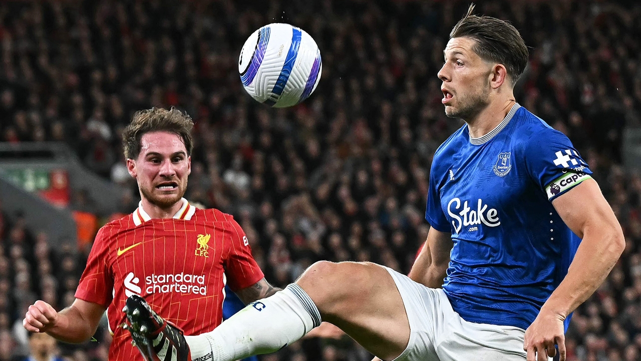 ห้อยพระอะไร? "ทาร์คอฟสกี" จารึกสถิติใหม่พรีเมียร์ลีก ได้ใบเหลืองเพียบ แต่ไม่เคยโดนใบแดง