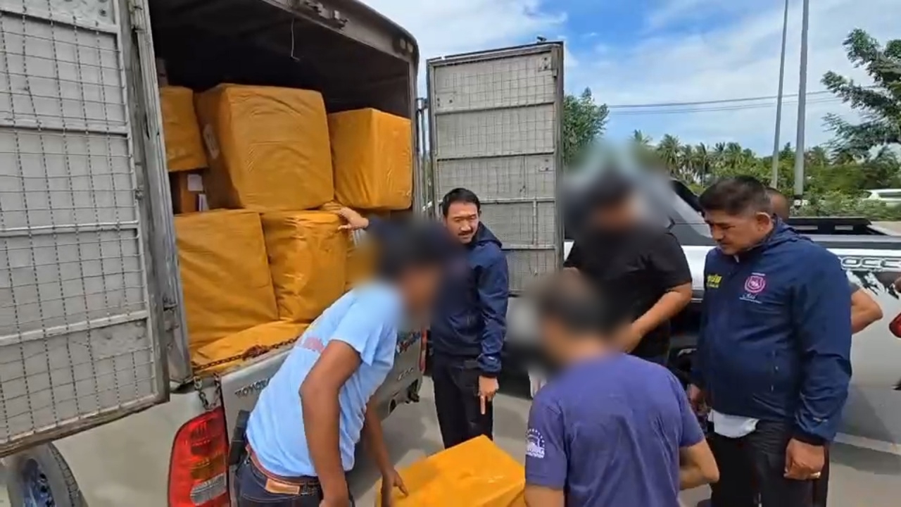 สกัดจับกระบะต้องสงสัย ลอบขนบุหรี่ไฟฟ้าจากใต้กว่าหมื่นชิ้น รวมมูลค่า 4.6 ล้าน
