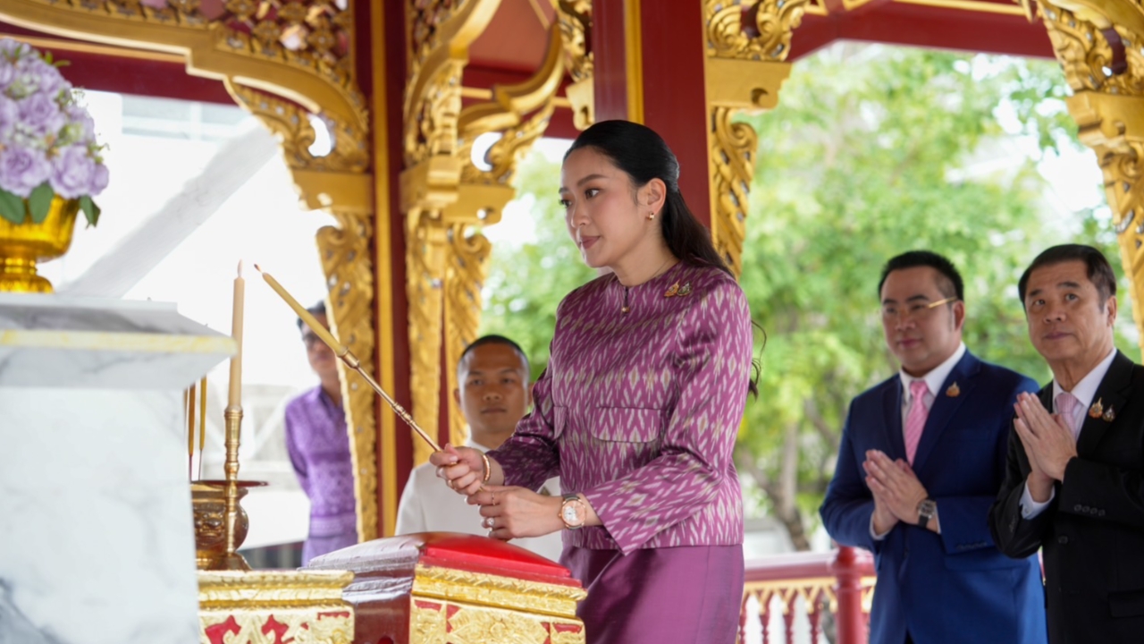 “แพทองธาร” เข้าก.วัฒนธรรม รับแย่หน่อยหยุดทำหน้าที่นายกฯ แต่ดีใจที่ได้มาทำงานกระทรวง