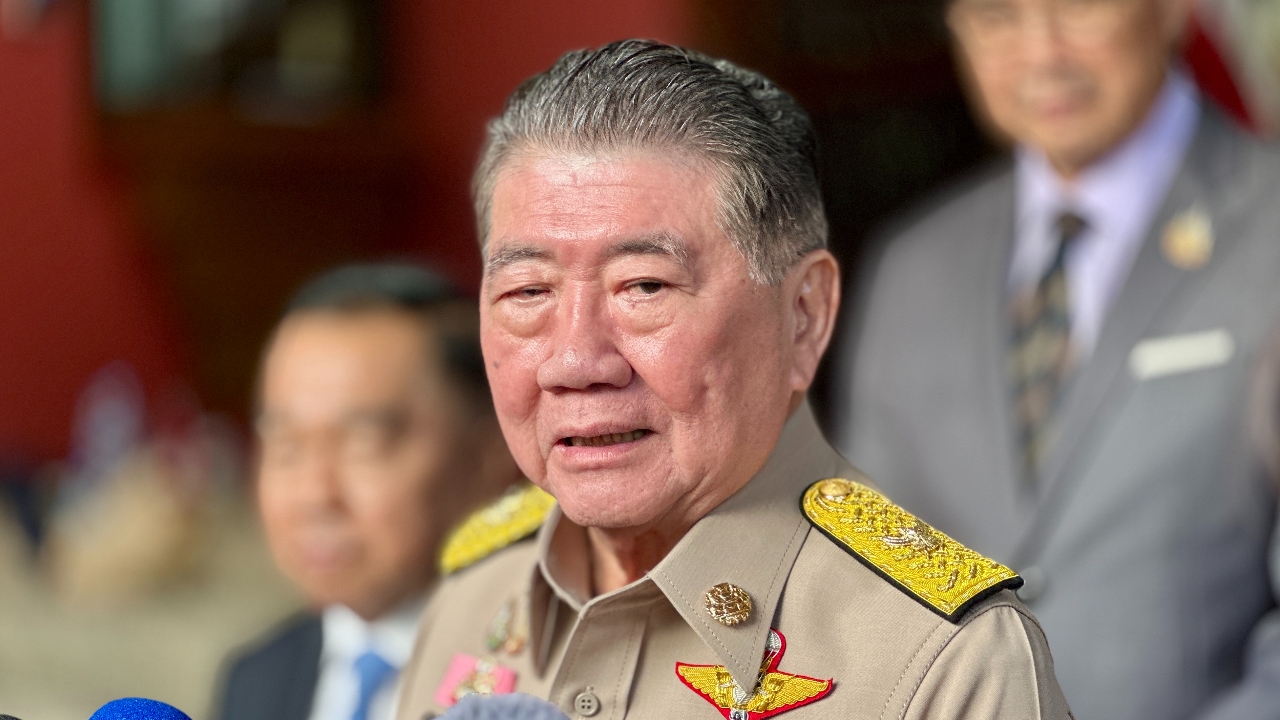 “ภูมิธรรม” สั่งทลายบ่อนสะพานใหม่ ไม่ทราบโยงนักการเมือง-มอบอำนาจ “บิ๊กเล็ก” คุมชายแดน