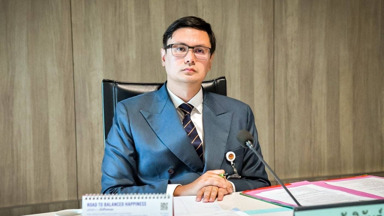 “โรม” ยัน กินข้าวกับ “อนุทิน” ไม่ได้ดีลตั้งรัฐบาล แค่คุยปราบแก๊งคอลเซ็นเตอร์