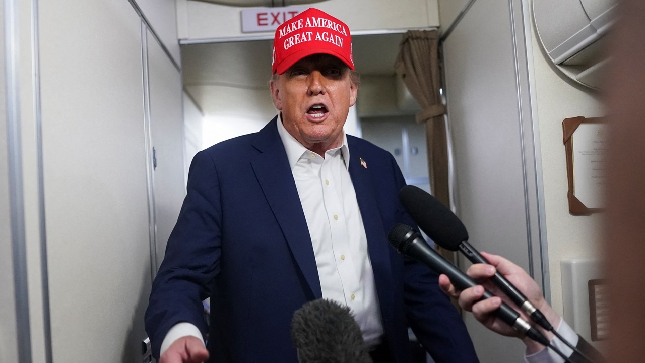 ทรัมป์ลงนามจดหมายแจ้งภาษีตอบโต้แล้ว เตรียมส่งให้ 12 ประเทศ 7 ก.ค.นี้