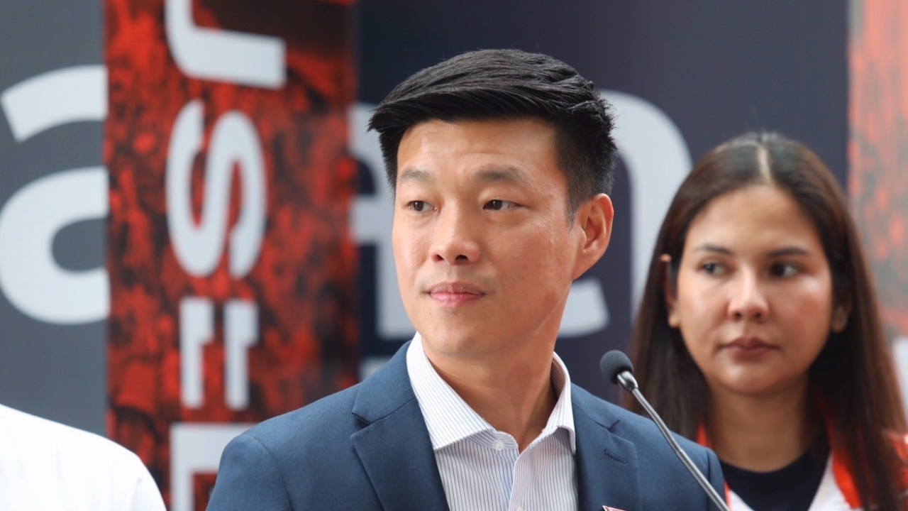 “เท้ง” บอกลูกพรรค ปชน. โหวตเลือกนายกฯ ใหม่ได้ ไม่ต้องร่วมรัฐบาล แต่ต้องเป็นรัฐบาลชั่วคราว