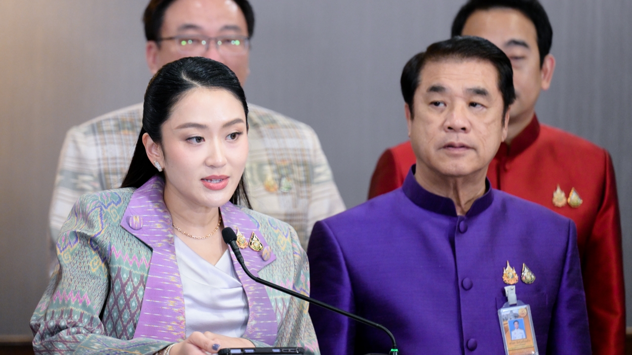 ขู่ “สุริยะ” ถ้านำ “อิ๊งค์” ถวายสัตย์ปฏิญาณเป็น รมว.วัฒนธรรม ยื่นศาลรัฐธรรมนูญแน่