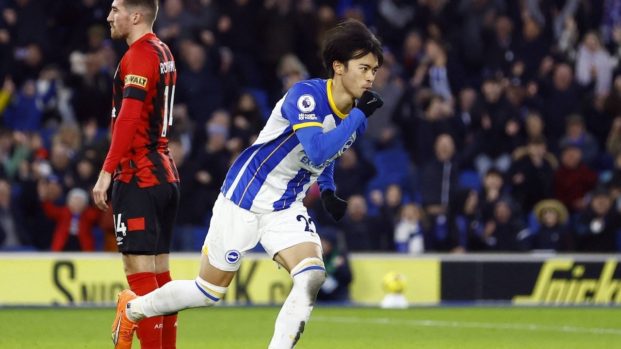 เรียบร้อย "มิโตมะ" ตัดสินใจแล้ว หลังมีข่าวกับ 2 สโมสรยักษ์ใหญ่