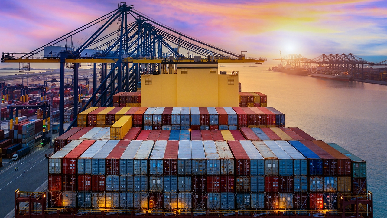 จับตาเคาะภาษีสหรัฐฯ-ผู้ว่าการ ธปท.คนใหม่