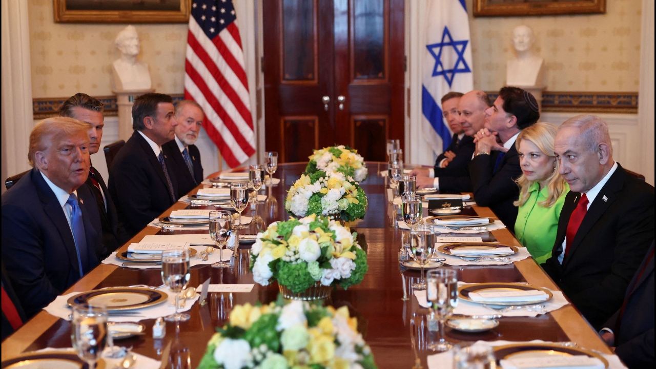 เนทันยาฮูพบทรัมป์ที่ทำเนียบขาว ขณะที่อิสราเอลและฮามาสหารือหยุดยิง