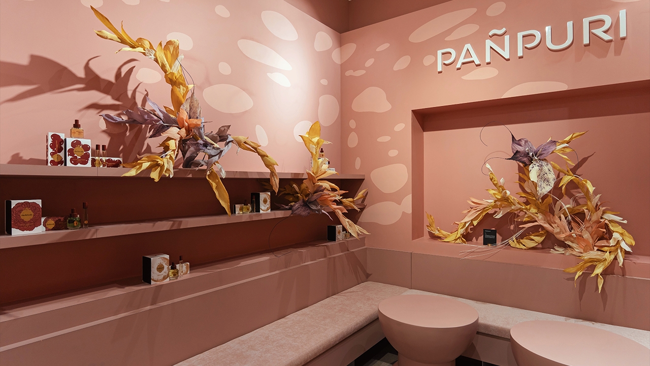 THE GARLAND GALLERY รวมงานศิลปะ-จัดแสดงดอกไม้