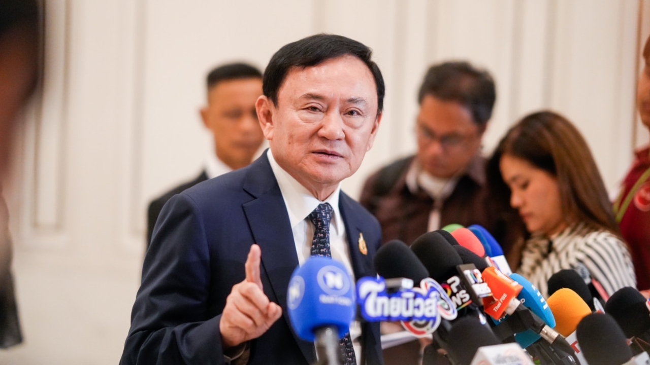 ไม่กังวลเสถียรภาพรัฐบาล ทุกอย่างจะผ่านไป “ทักษิณ” เผยทีมเจรจาเร่งถกปมภาษีทรัมป์