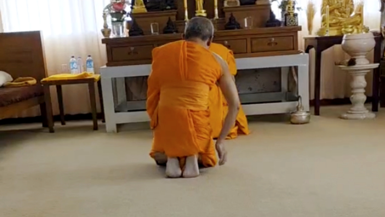 นาที “ผู้ช่วยวัดปากน้ำภาษีเจริญ” สึกที่วัดในเชียงใหม่ เซ่นคลิปสีกากอล์ฟ