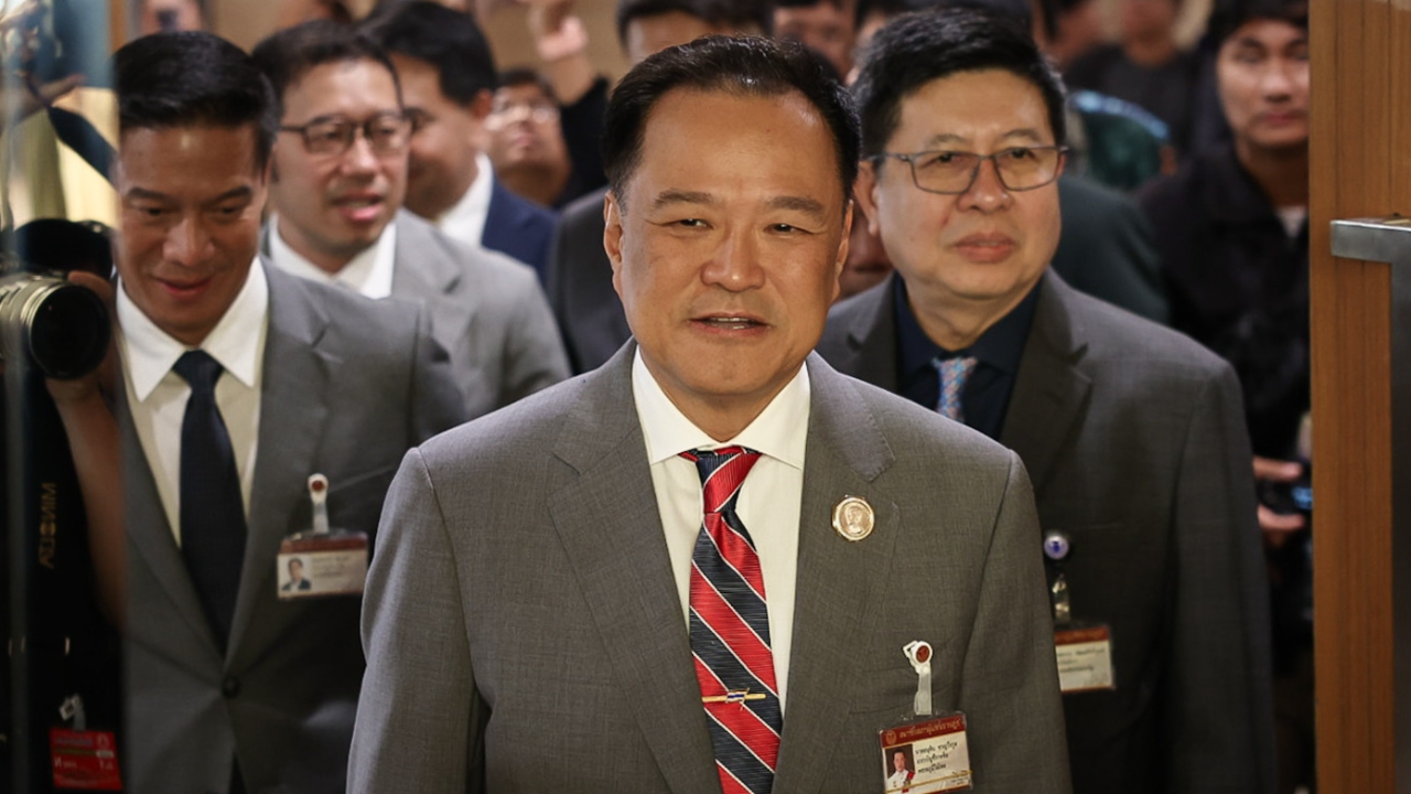 “อนุทิน” ปัดใส่สีตีไข่ ที่พูดมาเป็นเรื่องจริง ไม่เคยเอาเรื่องกาสิโนมาต่อรองเก้าอี้ รมต.