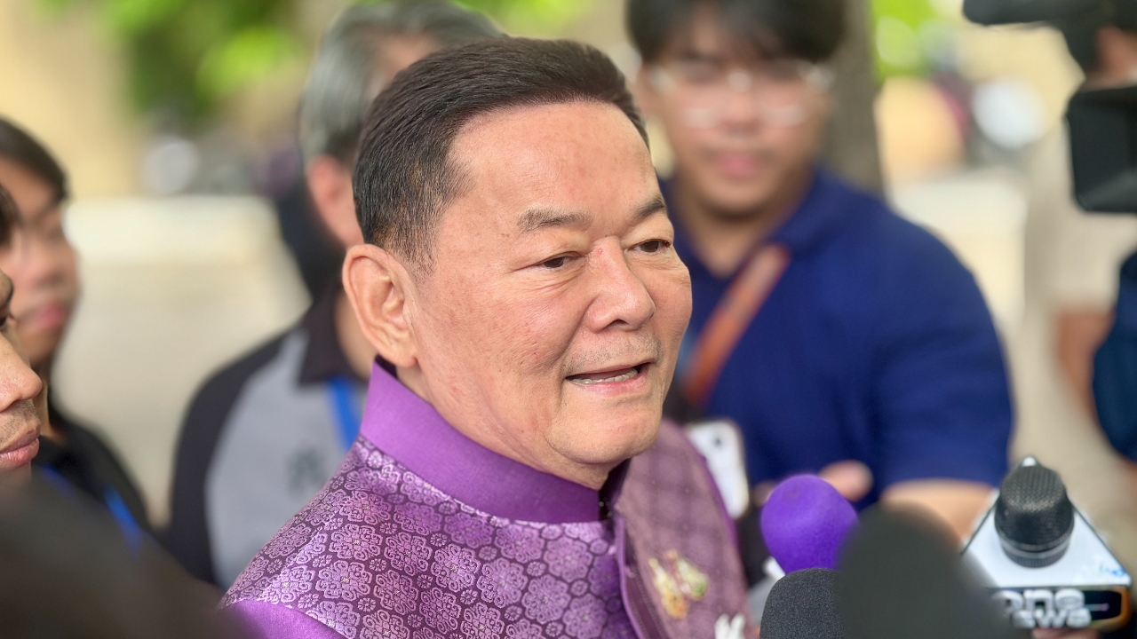 “นภินทร” ไม่รู้กระแสภูมิใจไทยต่อรองเพื่อไทยรื้อโควตา ครม. บอกในพรรคยังไม่คุยกัน