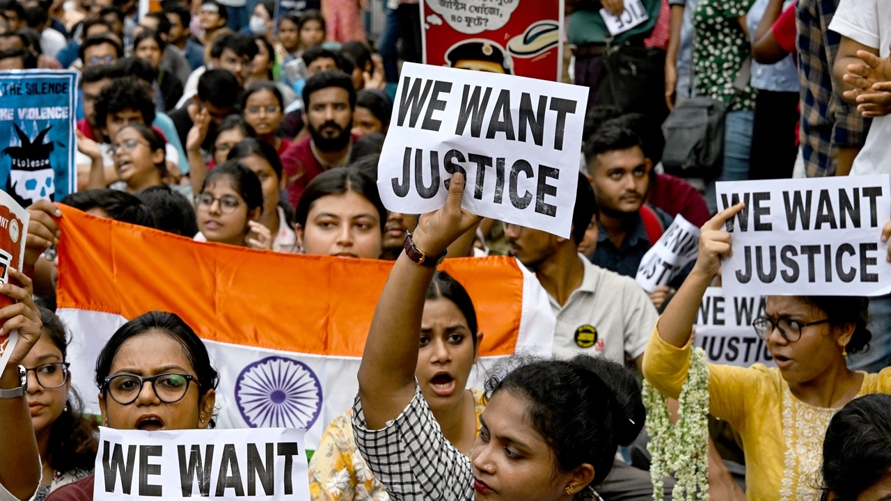 ชาวอินเดียเดือด ด.ญ. 10 ขวบถูกข่มขืน เสียชีวิตหลังได้รับการรักษาช้า