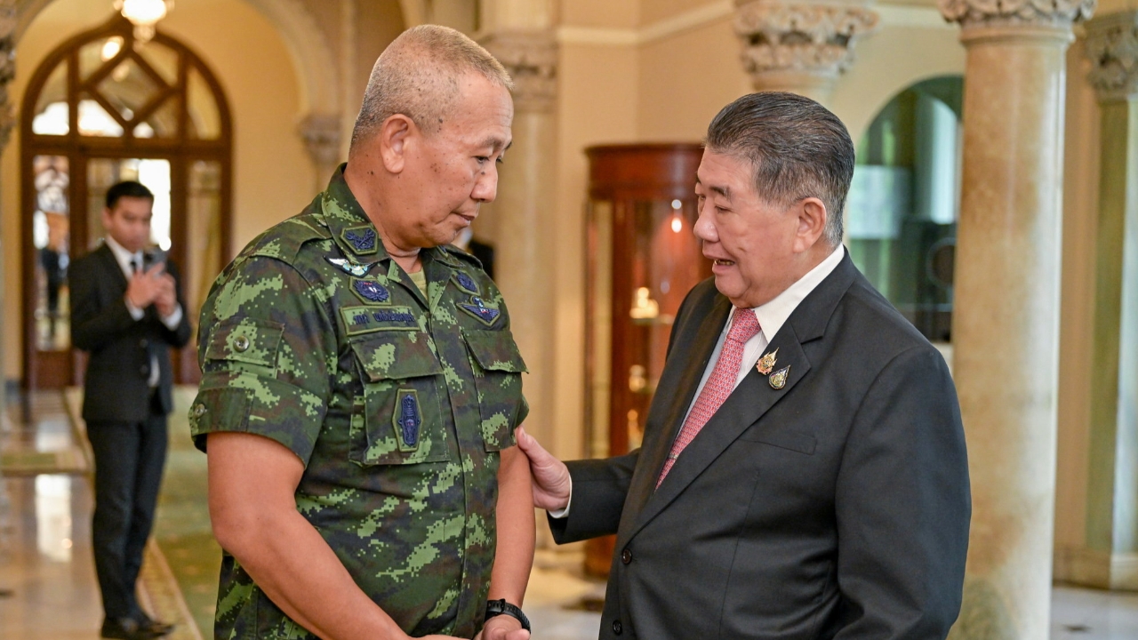 กองทัพแจ้งถูกรุกล้ำพื้นที่ รัฐบาลเบรกปิดด่าน หลังผู้นำกัมพูชาต่อสายร้องขอ