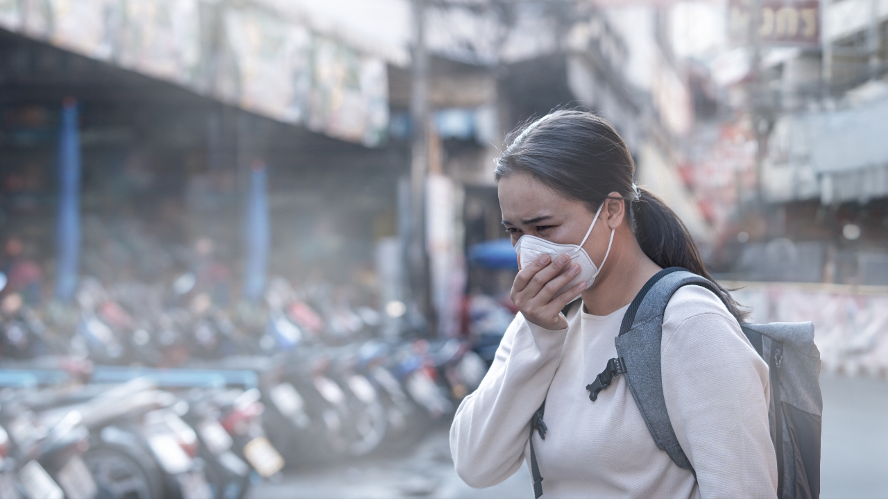 ทำไมผู้หญิงไทยป่วยมะเร็งปอดมากขึ้น PM 2.5 มีส่วนจริงไหม ป้องกันอย่างไรดี