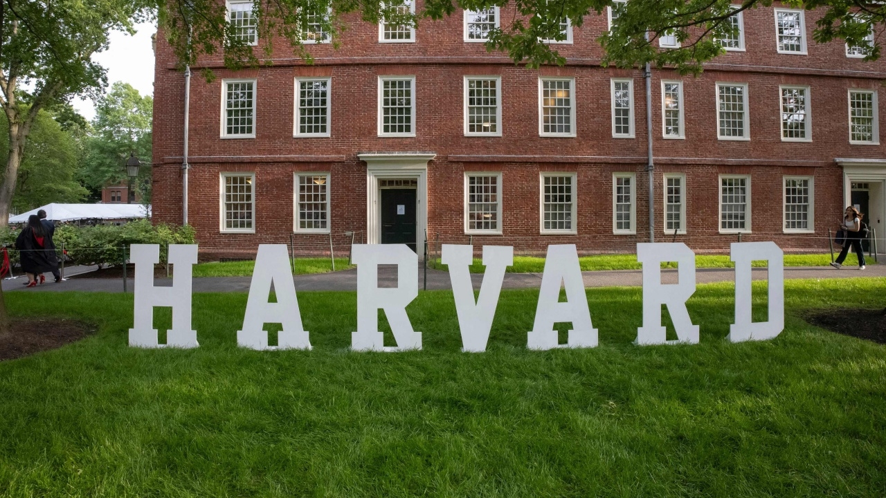 ทรัมป์ไม่แคร์ศาล สั่งระงับวีซ่านักเรียนต่างชาติที่ฮาร์วาร์ดแล้ว