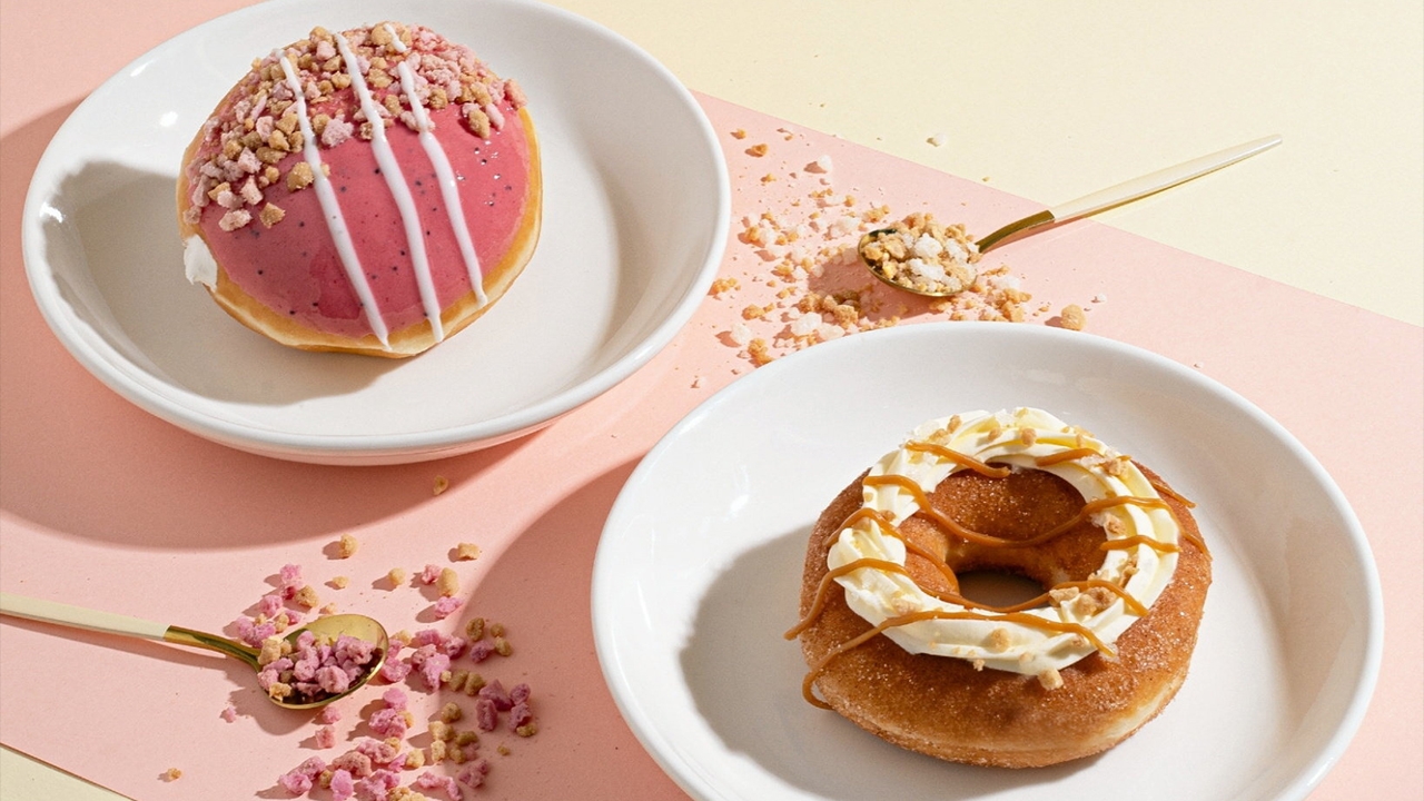 คริสปี้ ครีม ชีสเค้ก โดนัทหอมละมุน