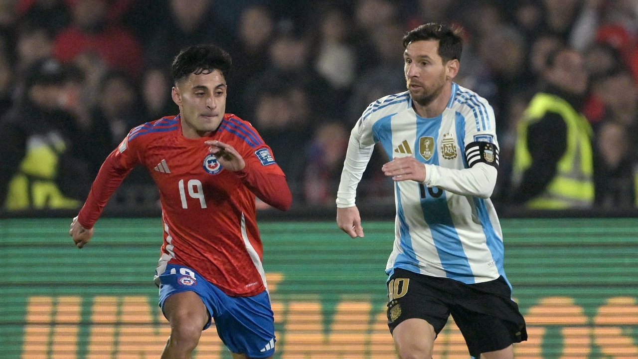 ผลบอล อาร์เจนตินา บุกเฉือนชนะ ชิลี การันตีแชมป์โซนอเมริกาใต้ คัดบอลโลก 2026