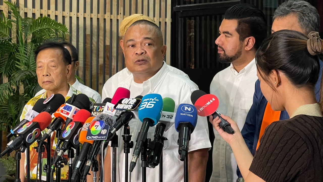 “จตุพร” ซัด “อิ๊งค์” อ่อนแอ ตอบคำถามไม่รู้เรื่อง ท้า “ทักษิณ” ไปฟังศาลฎีกาคดีชั้น 14