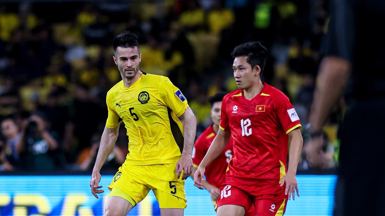 สื่อเวียดนามโอด! "มาเลเซีย" ใช้แต่แข้งต่างชาติ หลังโดนถล่มยับ 4-0 ศึกคัดเอเชียนคัพ 2027