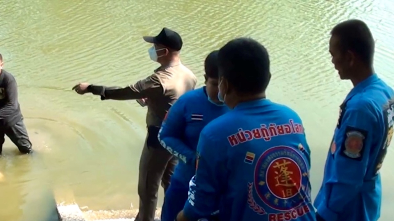 พบศพหญิงวัย 51 ในหนองน้ำ หลังตลาดสดที่ จ.ยโสธร ท้ายทอยถูกตีด้วยของแข็งจนยุบ