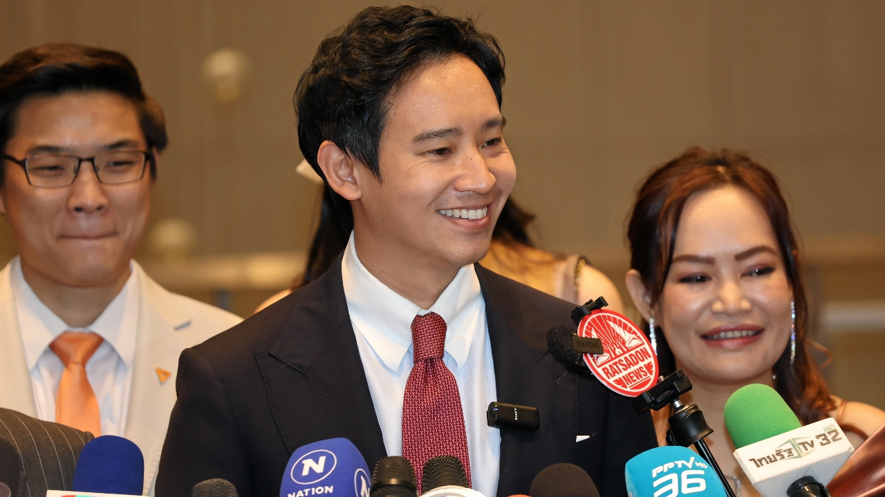 “พิธา” สวน สส. รวมไทยสร้างชาติ ทหารมีไว้ปกป้อง ไม่ใช่ปกครองประเทศ