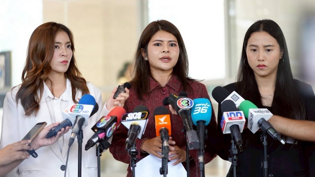 3 สส. พรรคประชาชน ยื่นสรรพากร สอบภาษี "ทวีวัฒน์" หลังอ้างเป็นเจ้าของ 12 ล้าน