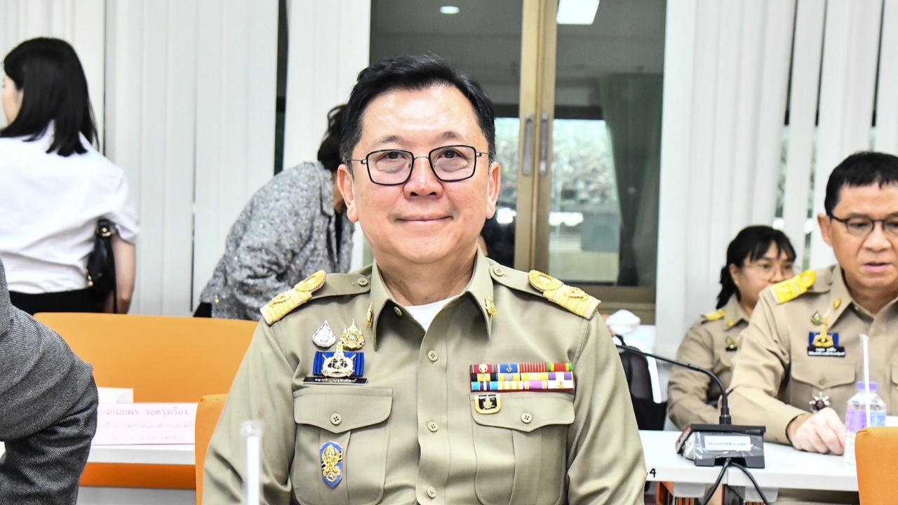 “จตุพร บุรุษพัฒน์” ยื่นไขก๊อกปลัด ทส. กรอกประวัติ รมต. แล้ว สะพัดเตรียมนั่ง รมว.พลังงาน