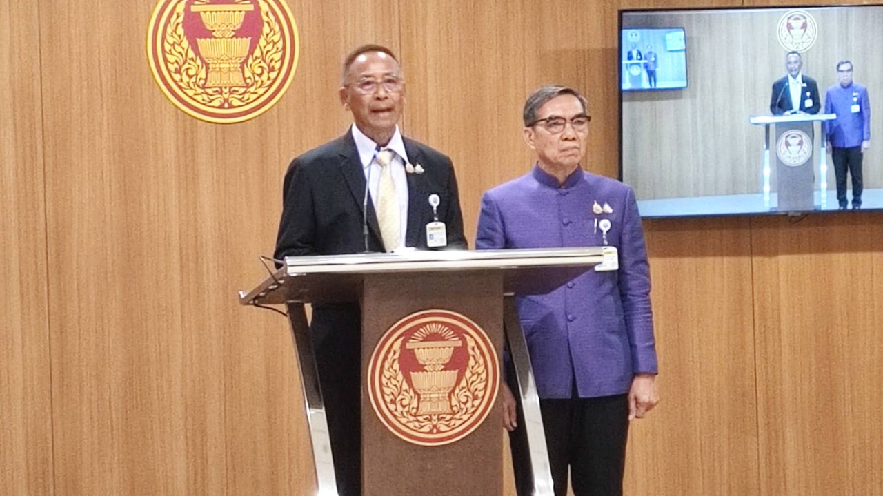 “พ.ต.อ.กอบ” พร้อมรับทราบข้อหาฮั้ว สว. ซัดหมายเรียก กกต. ความผิดเหวี่ยงแห